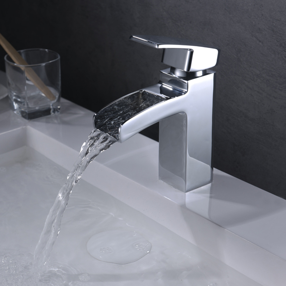 Grifo de cascada de un solo orificio para lavabo de ba&ntilde;o