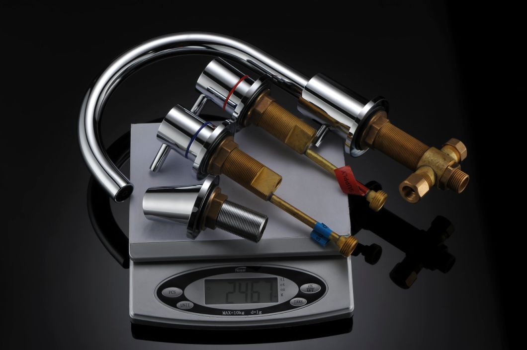 Juego de grifo de ducha de 5 orificios Grifo de ducha mezclador de agua montado en cubierta