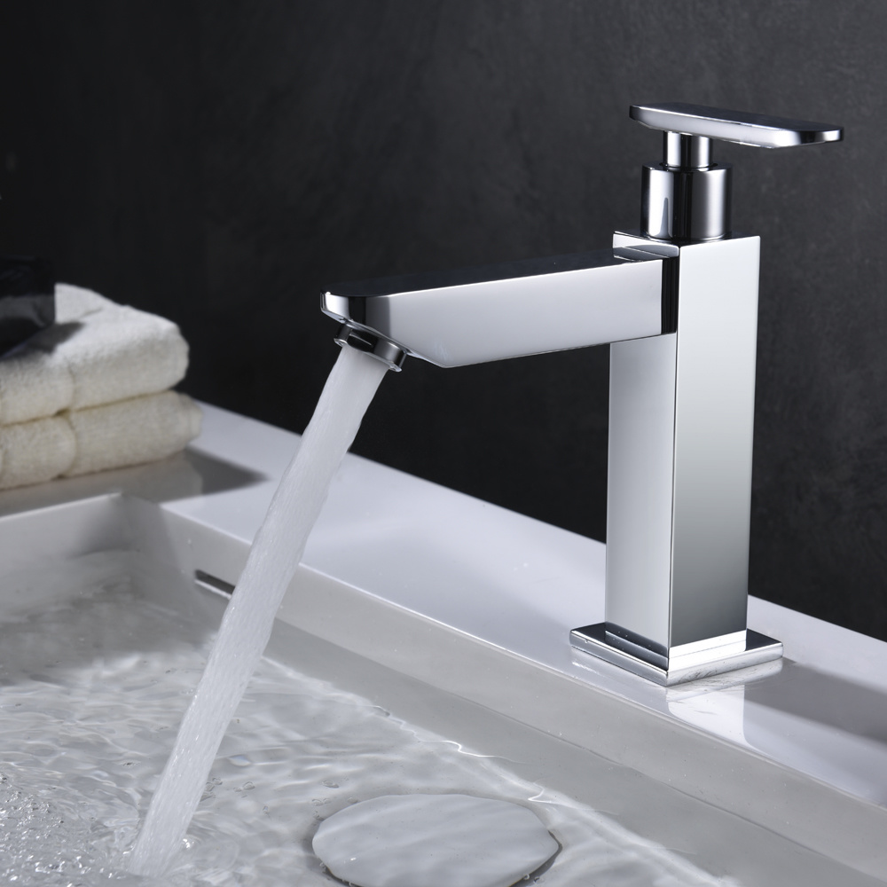 Grifo monomando cuadrado para lavabo fr&iacute;o de lat&oacute;n, cromado