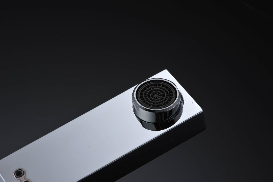 Grifo de ducha mezclador de agua de ba&ntilde;o de 3 v&iacute;as montado en la pared