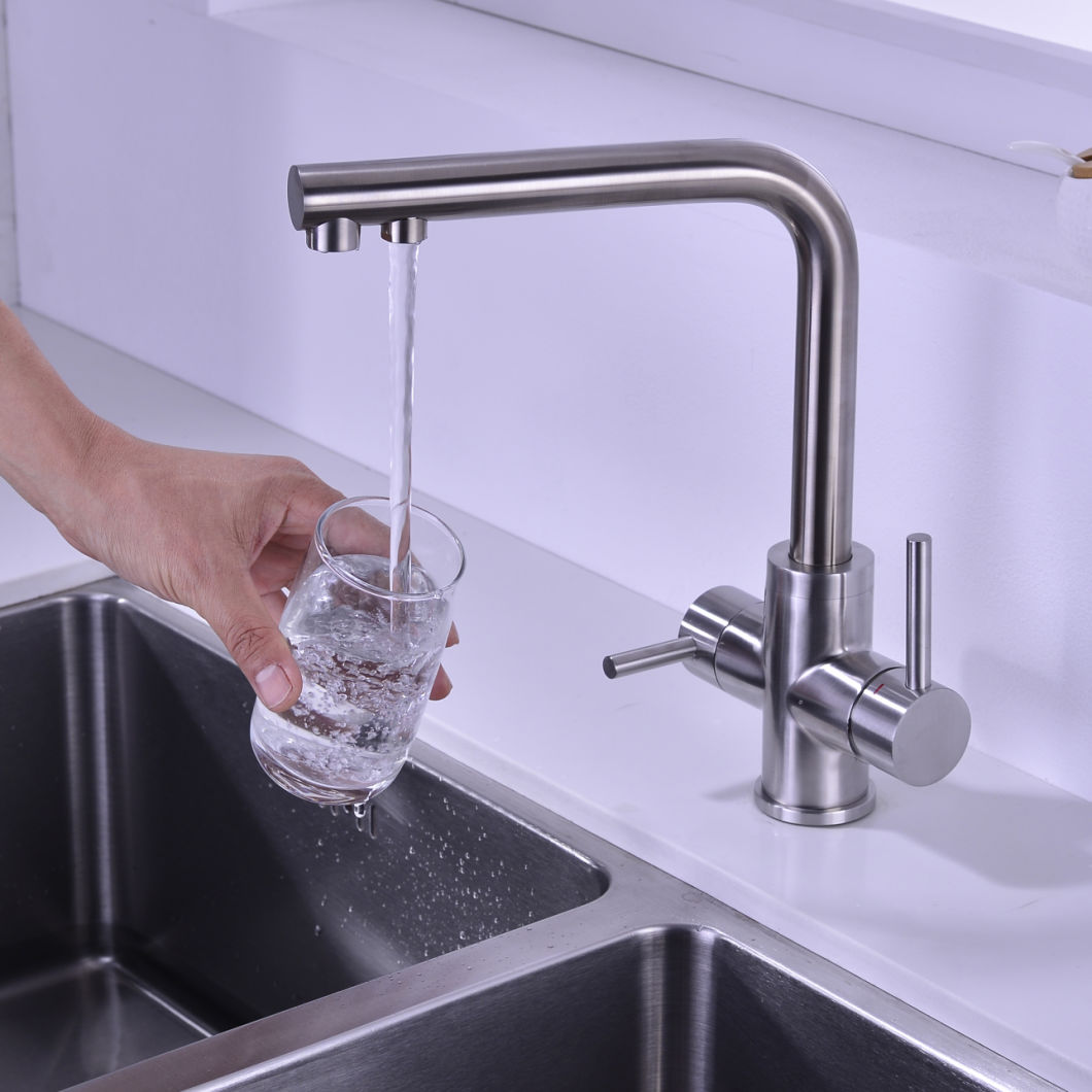Grifo de cocina de 3 v&iacute;as de acero inoxidable para filtro de agua