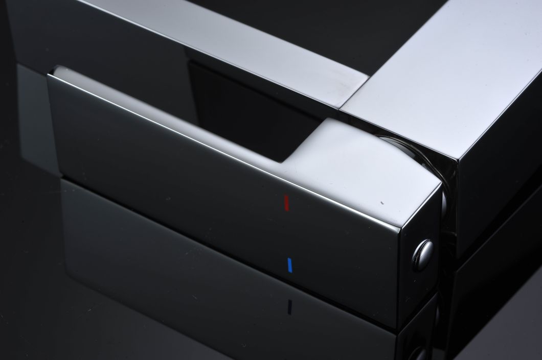 Grifo de lavabo con placa dorada, grifo importado de alta calidad