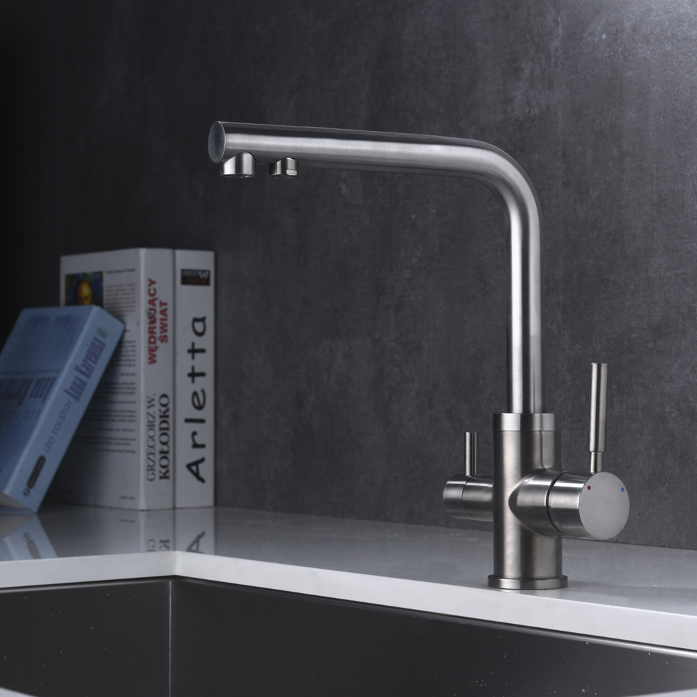 Grifo de cocina de 3 v&iacute;as de acero 304 con control de agua potable