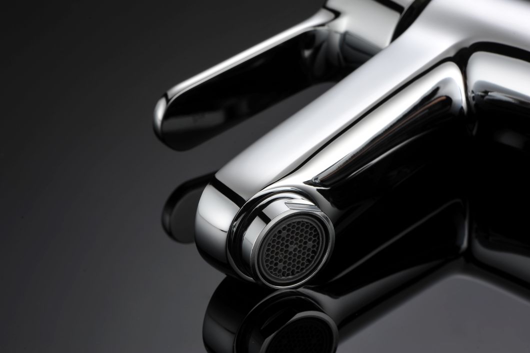 Grifo de ba&ntilde;o simple de dise&ntilde;o redondo cl&aacute;sico