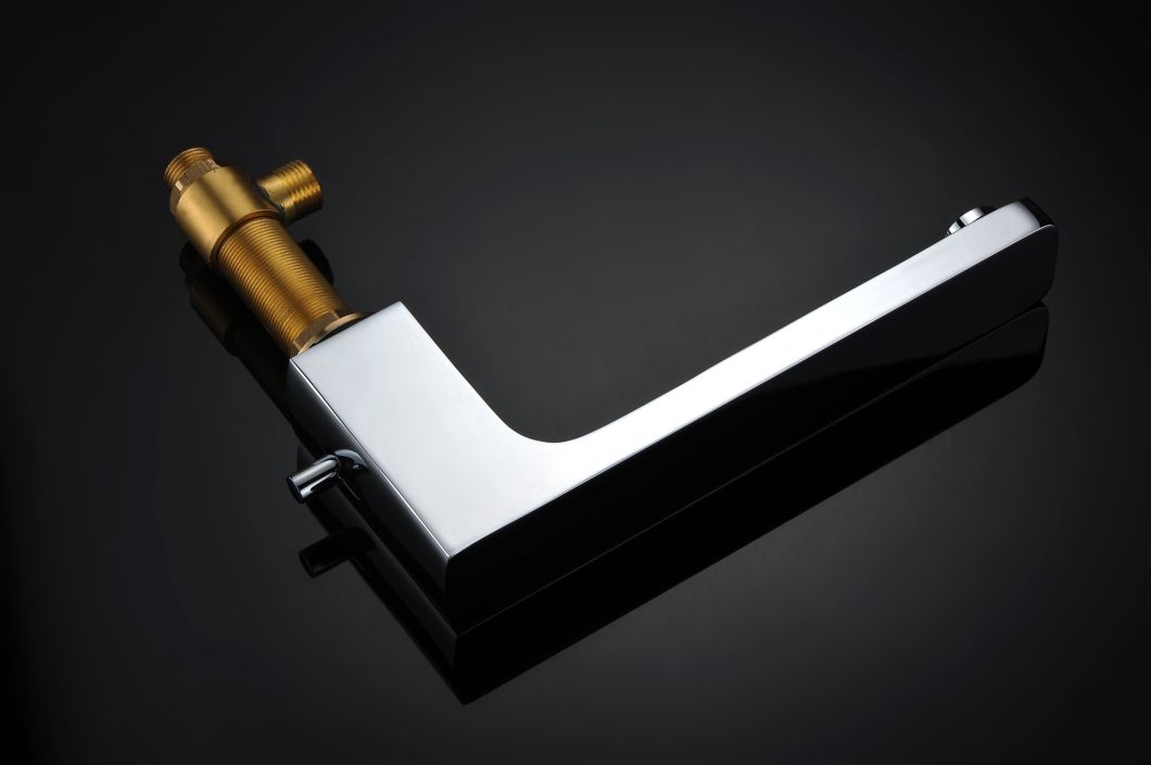 Juego de grifer&iacute;a para ba&ntilde;era con cabezal de ducha y lavabo con dise&ntilde;o cuadrado de 3 orificios