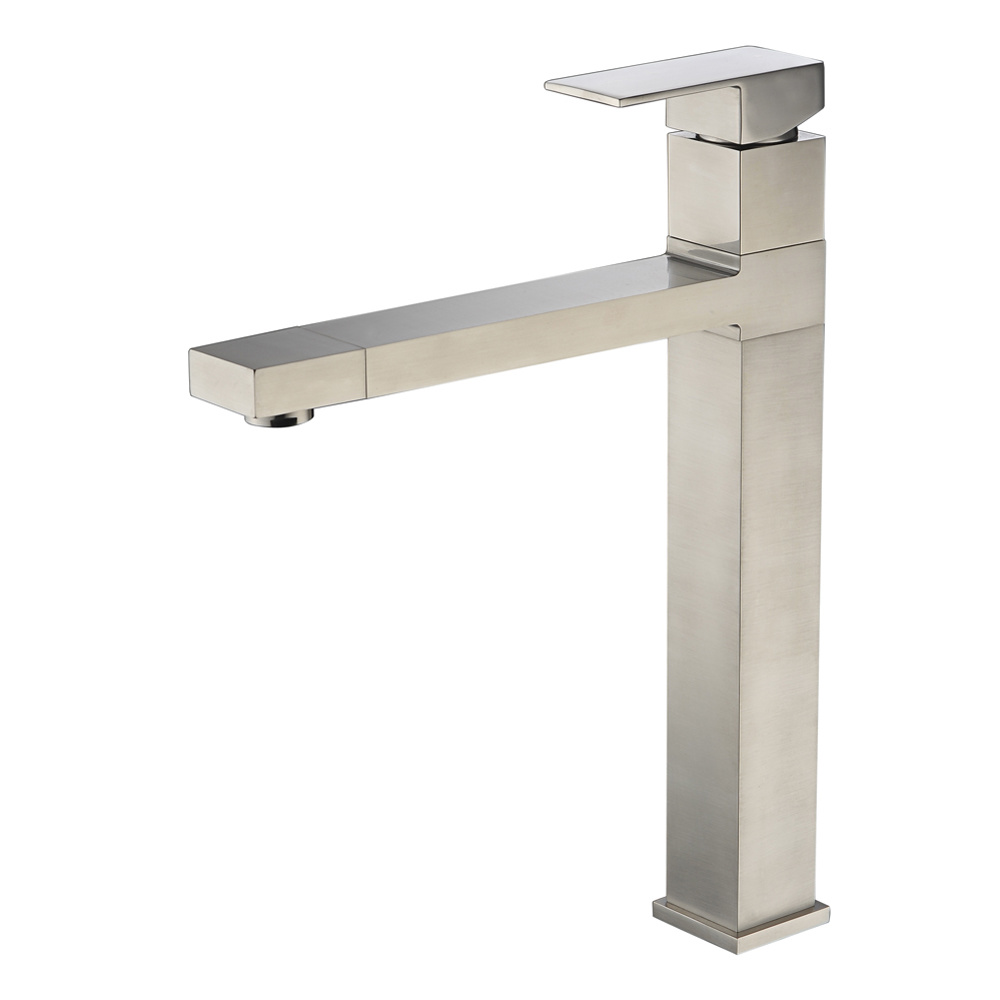 Grifo de cocina con grifo de lavado de gran tama&ntilde;o