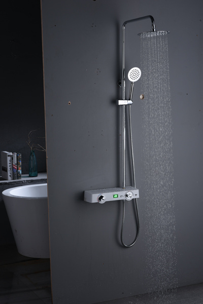 Columna de ducha de 2 v&iacute;as con pantalla digital de temperatura