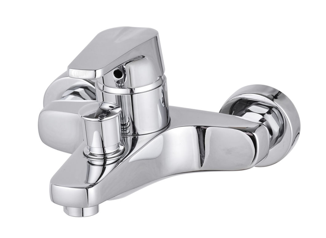 Grifo monomando para ba&ntilde;era de ba&ntilde;o montado en la pared de lat&oacute;n Squaer