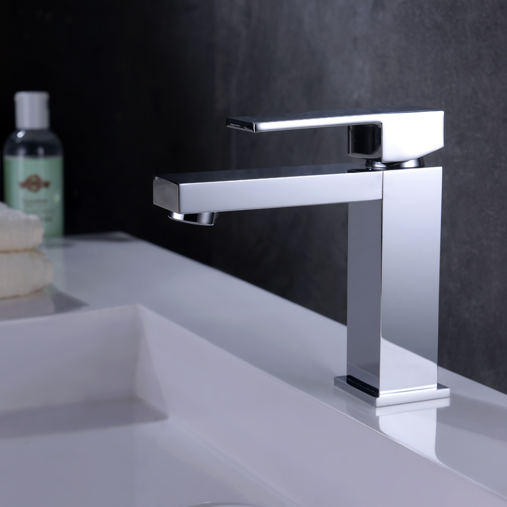 Grifo de ba&ntilde;o de un solo orificio en cromo, grifo mezclador para lavabo cuadrado